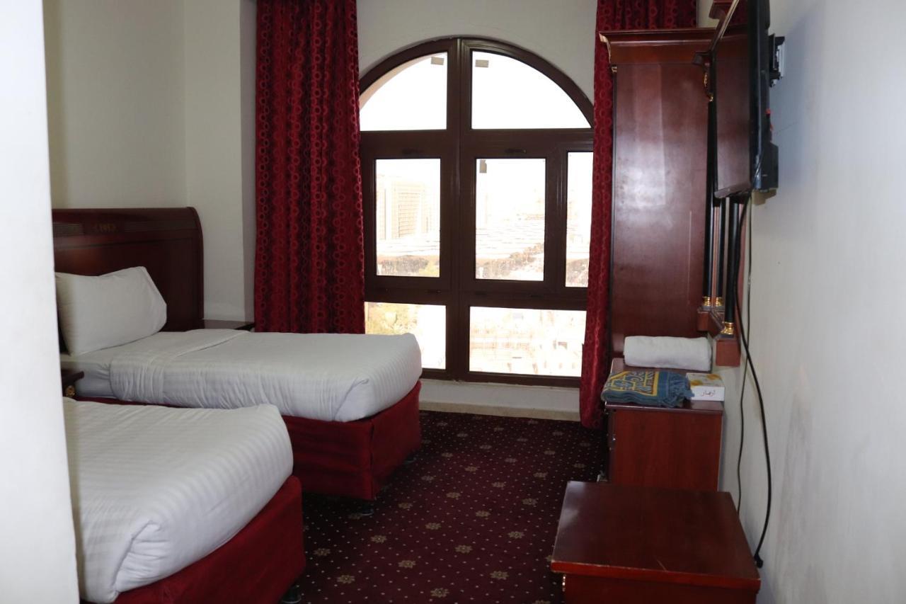 Karam Taibah Almasi Otel Medine Dış mekan fotoğraf